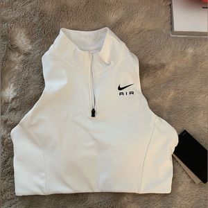 Nike air bra 1/2 zip
